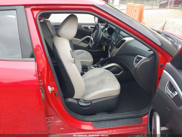 Hyundai VELOSTER
