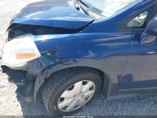 Nissan Versa 1.8s