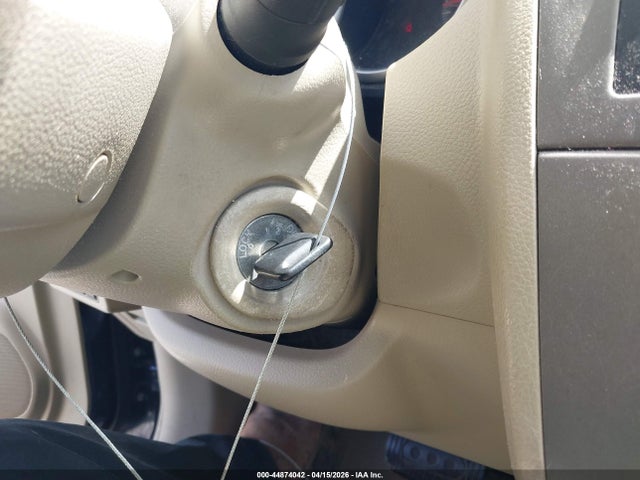 Nissan Versa 1.8s