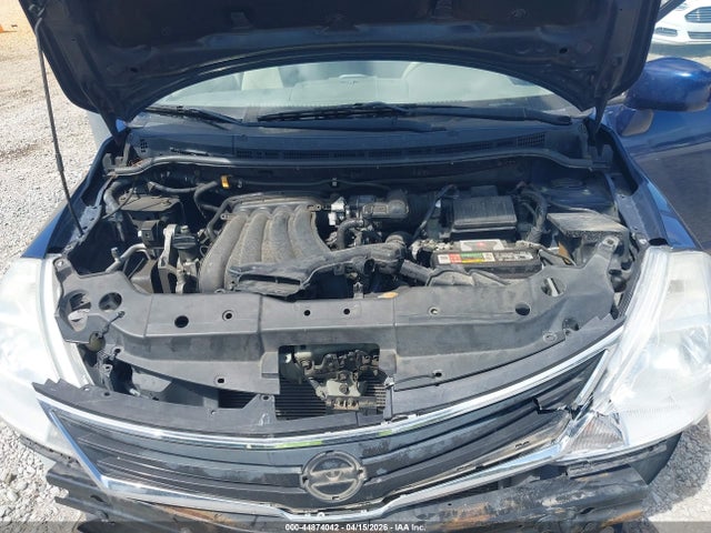 Nissan Versa 1.8s