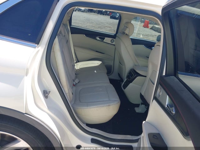 Lincoln MKX Black Label