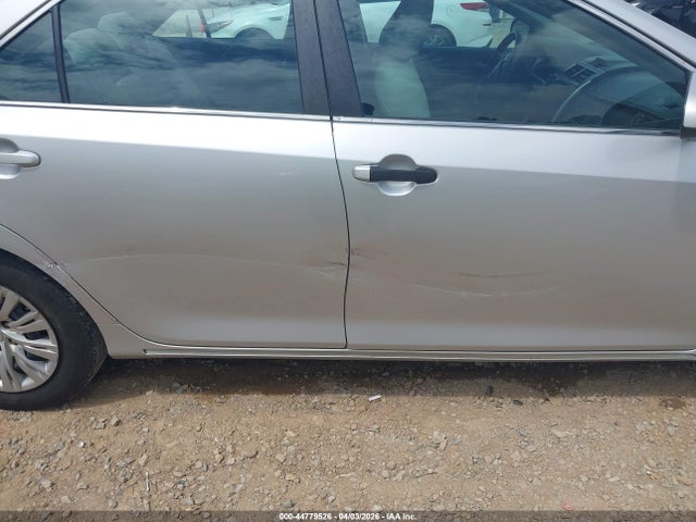 Toyota Camry Le