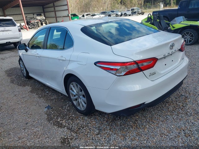 Toyota Camry Le
