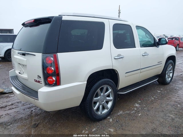 GMC Yukon Denali