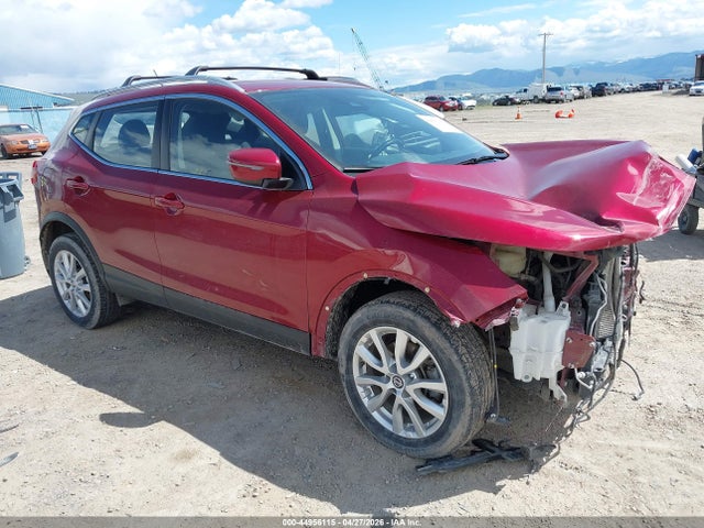 Salvage Nissan Rogue Image