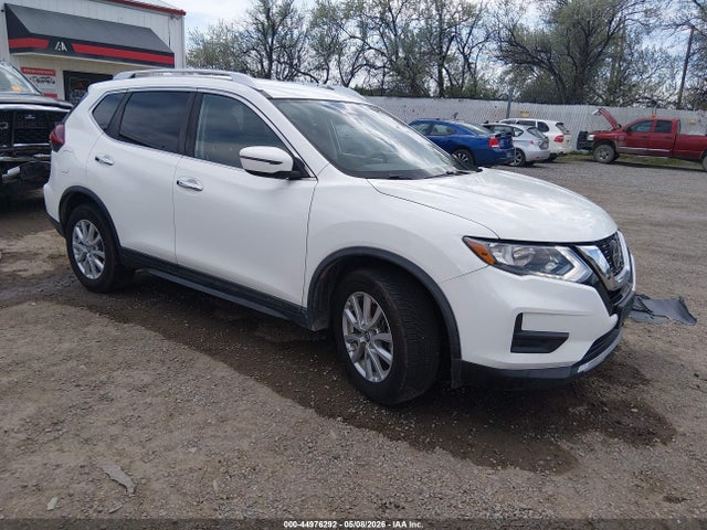 Salvage Nissan Rogue Image