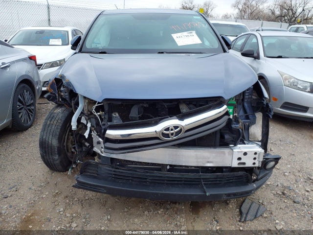 Toyota Highlander Le Plus V6