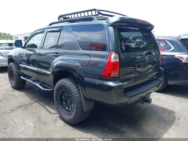 Toyota 4Runner Sport V8