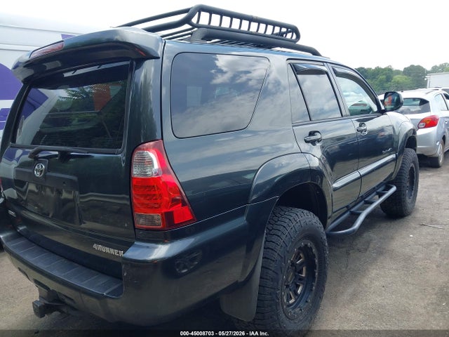 Toyota 4Runner Sport V8