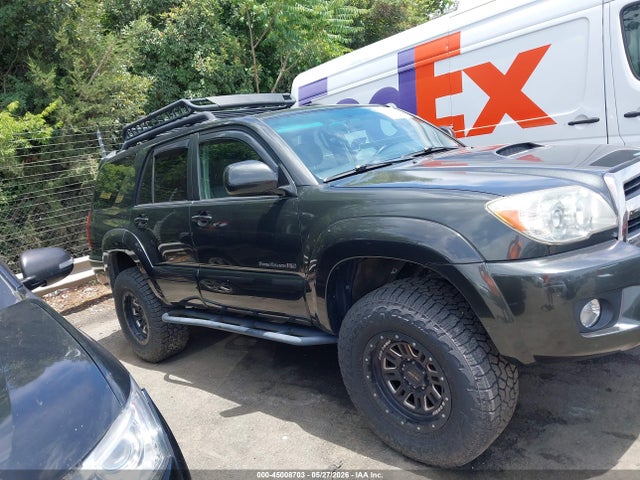 Toyota 4Runner Sport V8