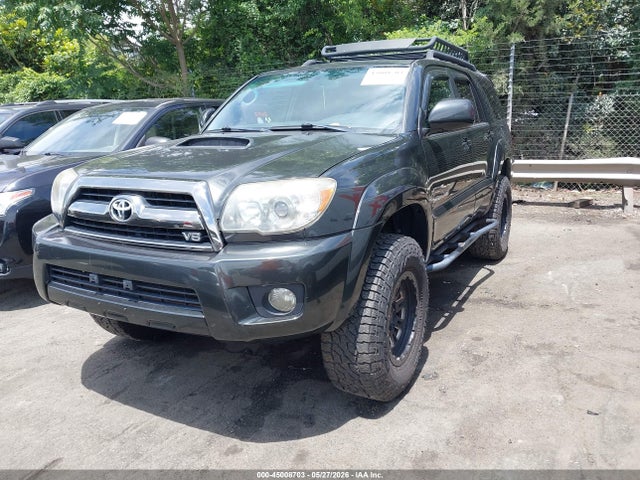 Toyota 4Runner Sport V8