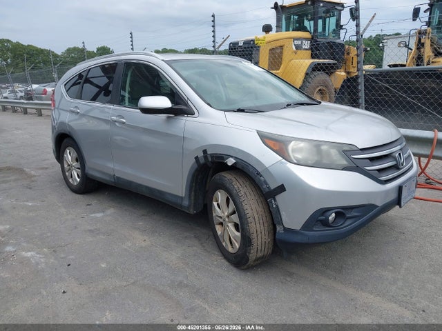 Salvage Honda CR-V Image