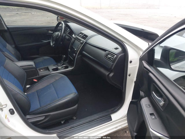 Toyota Camry Se