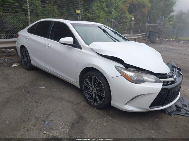 Salvage Toyota Camry Image
