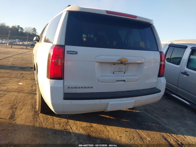 Chevrolet Suburban Lt