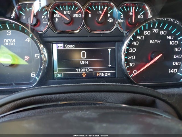 Chevrolet Suburban Lt