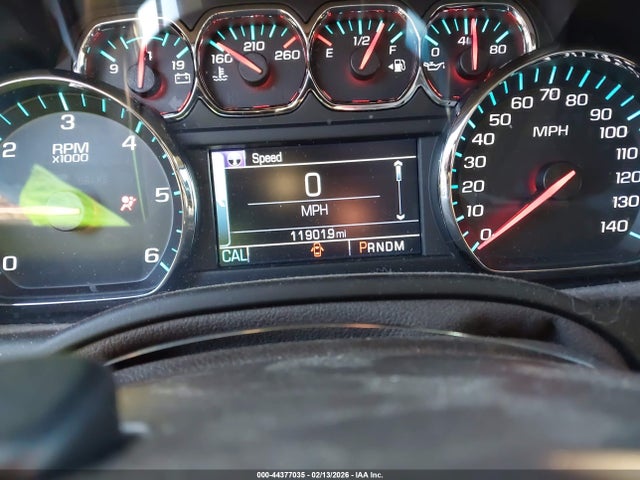 Chevrolet Suburban Lt