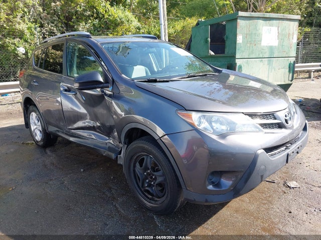 Salvage Toyota RAV4 Image