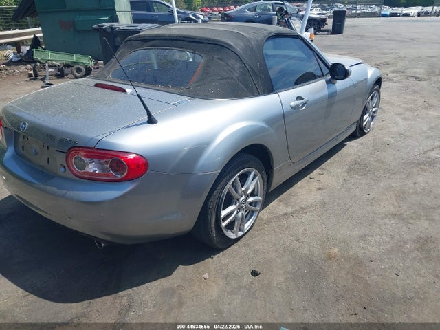 Mazda MX-5 Miata Sport