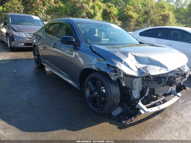 Salvage Nissan Sentra Image