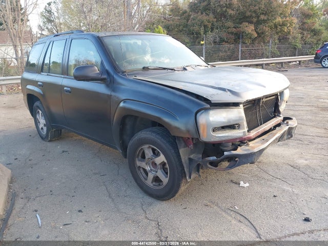 Salvage Chevrolet Trailblazer Image