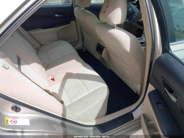 Toyota Camry Le