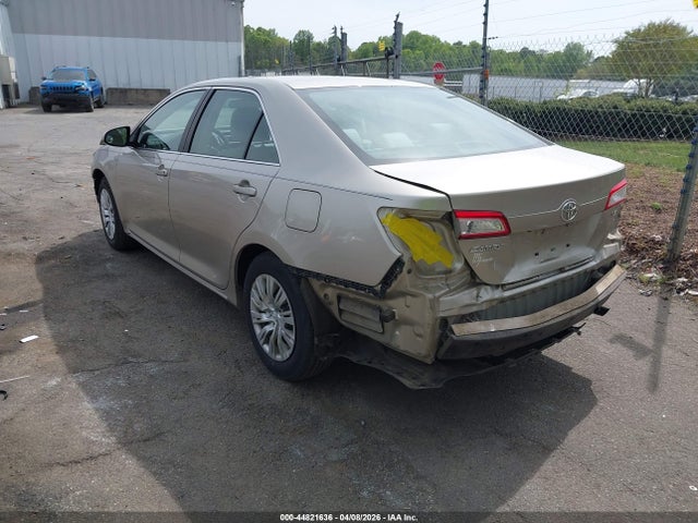 Toyota Camry Le