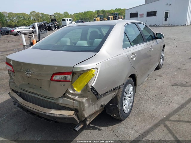 Toyota Camry Le