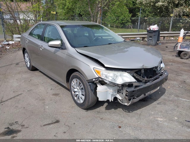 Salvage Toyota Camry Image