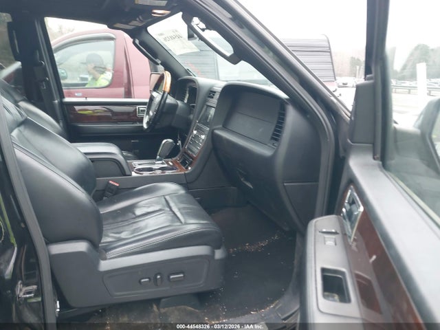 Lincoln Navigator Select