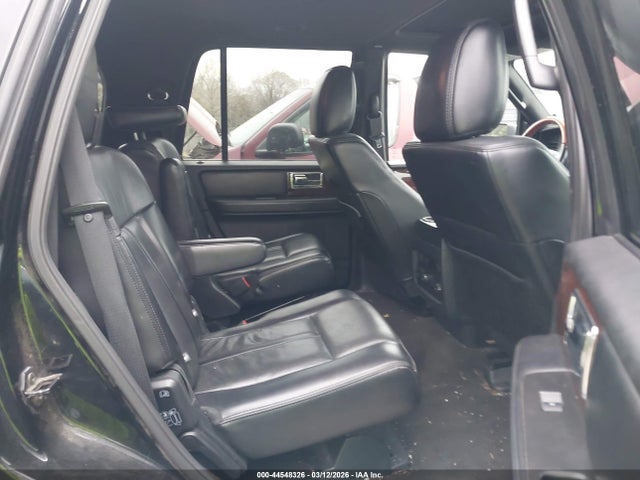 Lincoln Navigator Select