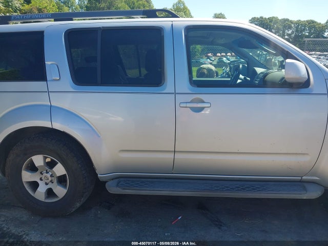 Nissan Pathfinder Se