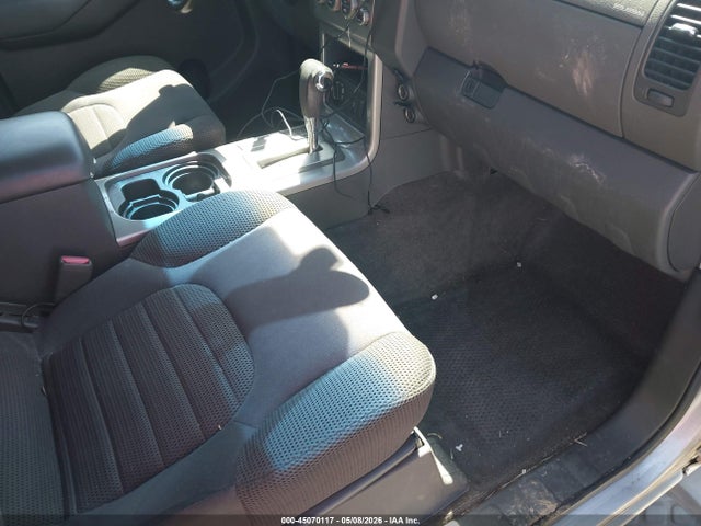 Nissan Pathfinder Se