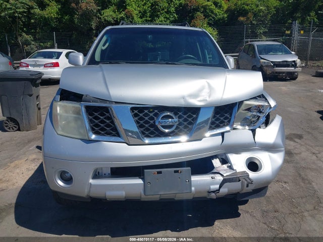 Nissan Pathfinder Se