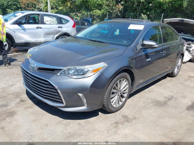 Toyota Avalon Hybrid Limited