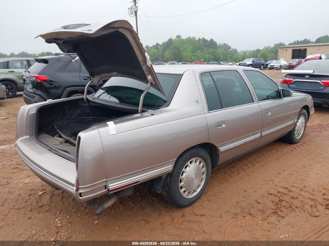 Cadillac DeVille Standard