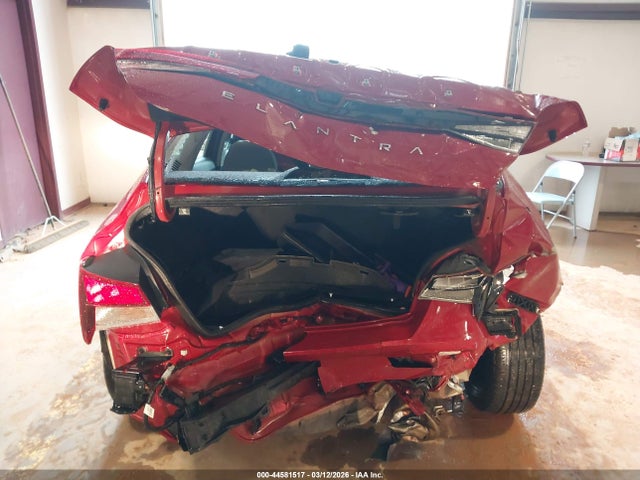 Hyundai ELANTRA Sel