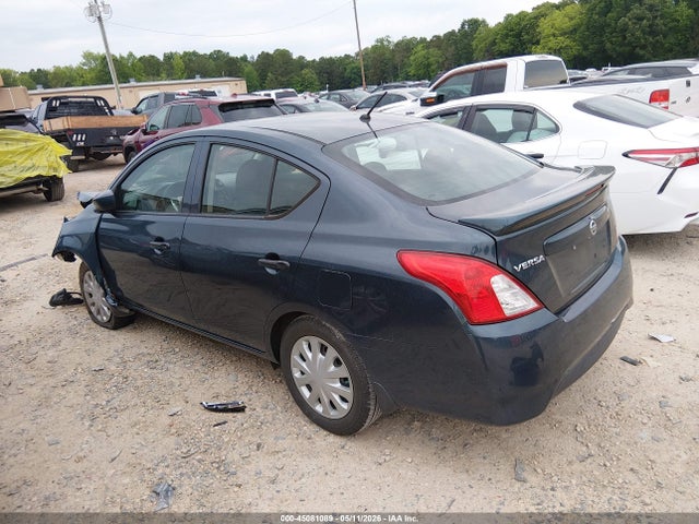 Nissan Versa 1.6 S+