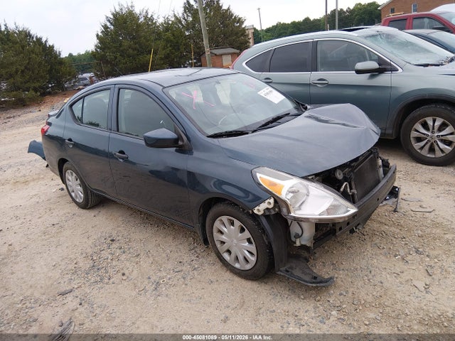 Salvage Nissan Versa Image