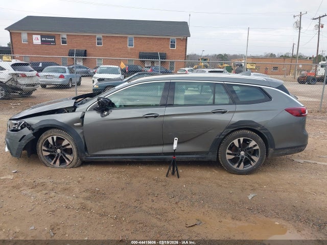 Buick Regal TourX Awd Essence