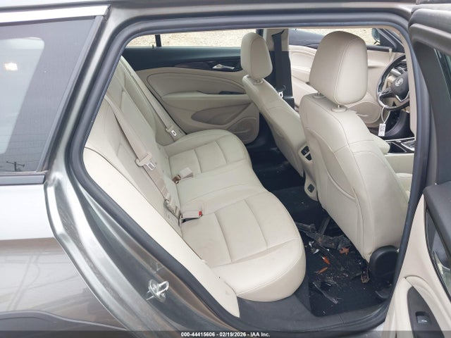 Buick Regal TourX Awd Essence