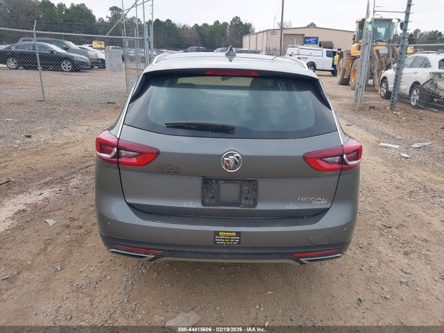 Buick Regal TourX Awd Essence