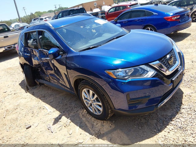 Salvage Nissan Rogue Image