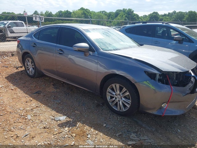 Salvage Lexus Es Image