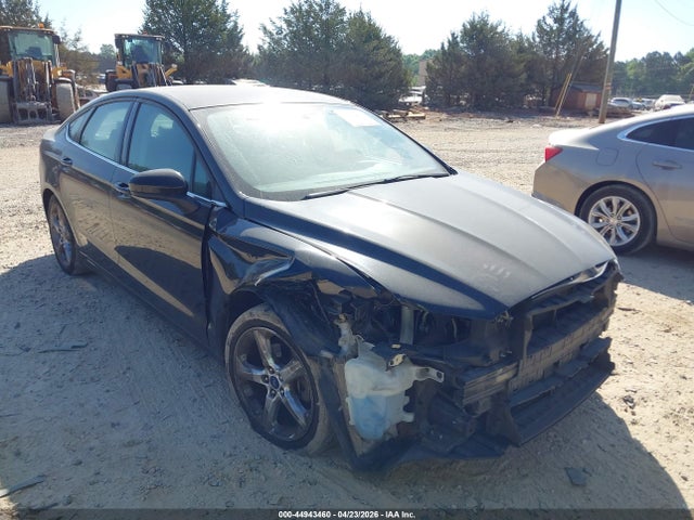 Salvage Ford Fusion Image