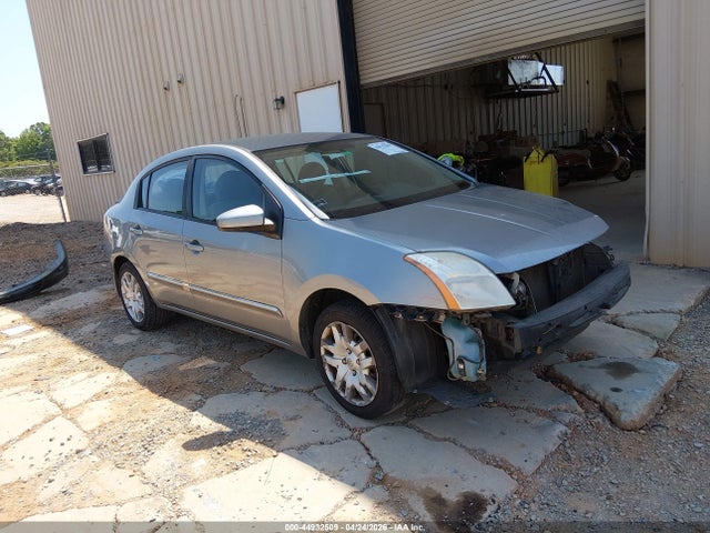 Salvage Nissan Sentra Image