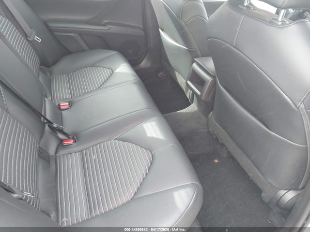 Toyota Camry Se Hybrid