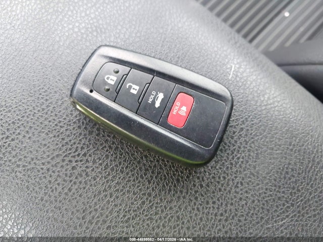 Toyota Camry Se Hybrid