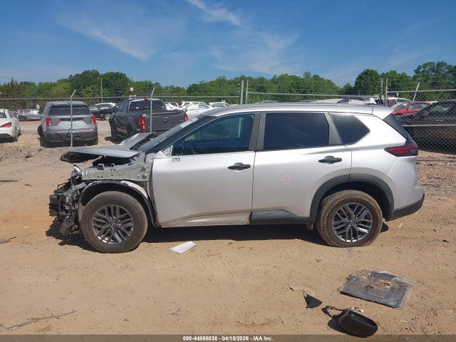 Nissan Rogue S Intelligent Awd