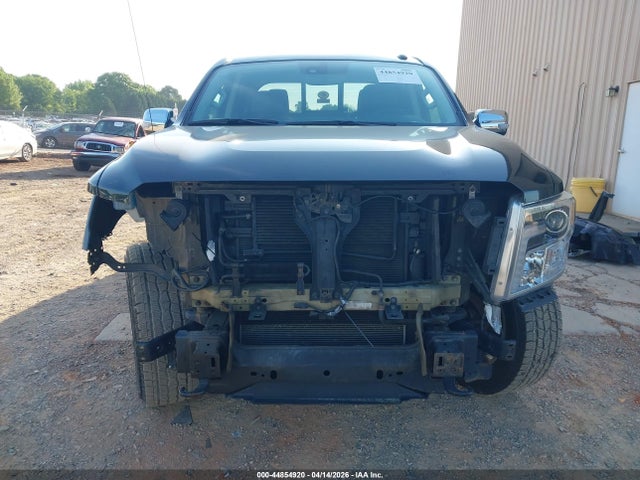 Nissan Titan Sl